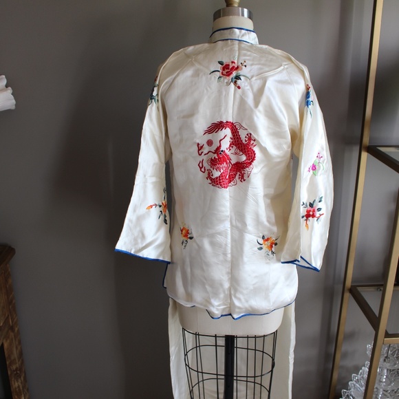 Vintage 100% silk Embroidered Chinese Pajamas - Picture 8 of 16